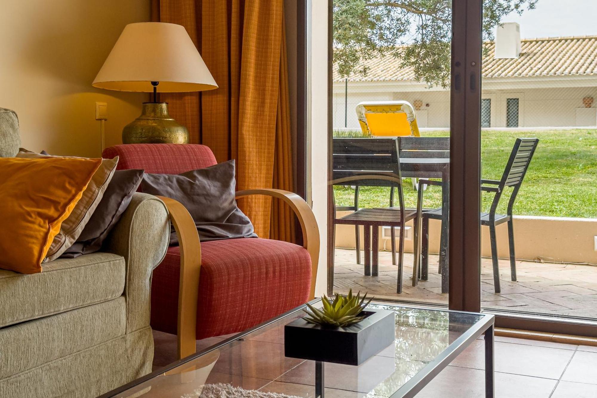 Apartment With 2 Bedrooms, 2M To The Beach Armacao de Pera Exterior foto