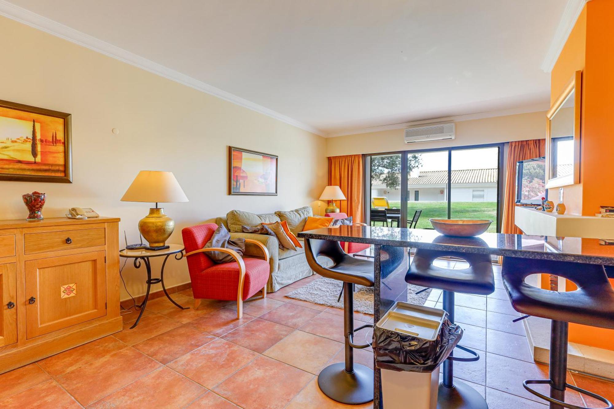 Apartment With 2 Bedrooms, 2M To The Beach Armacao de Pera Exterior foto