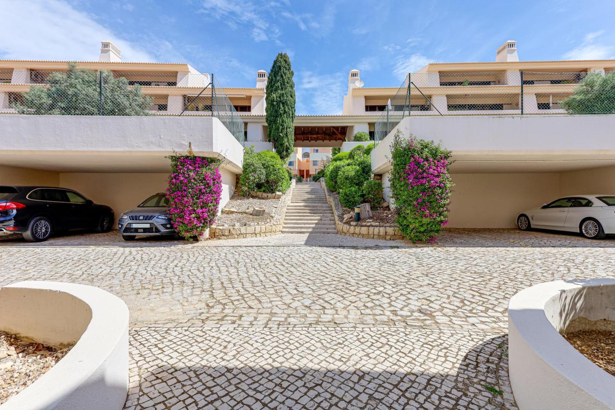 Apartment With 2 Bedrooms, 2M To The Beach Armacao de Pera Exterior foto